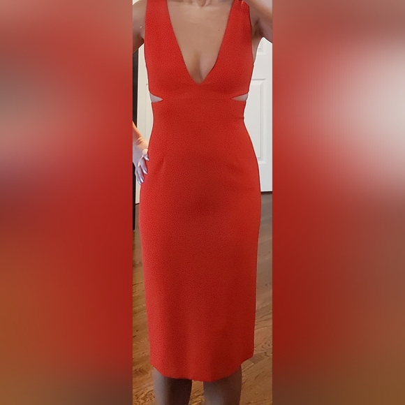Alice + Olivia Deep V Red Cutout Dress - Size 6 NWT - Picture 1 of 15